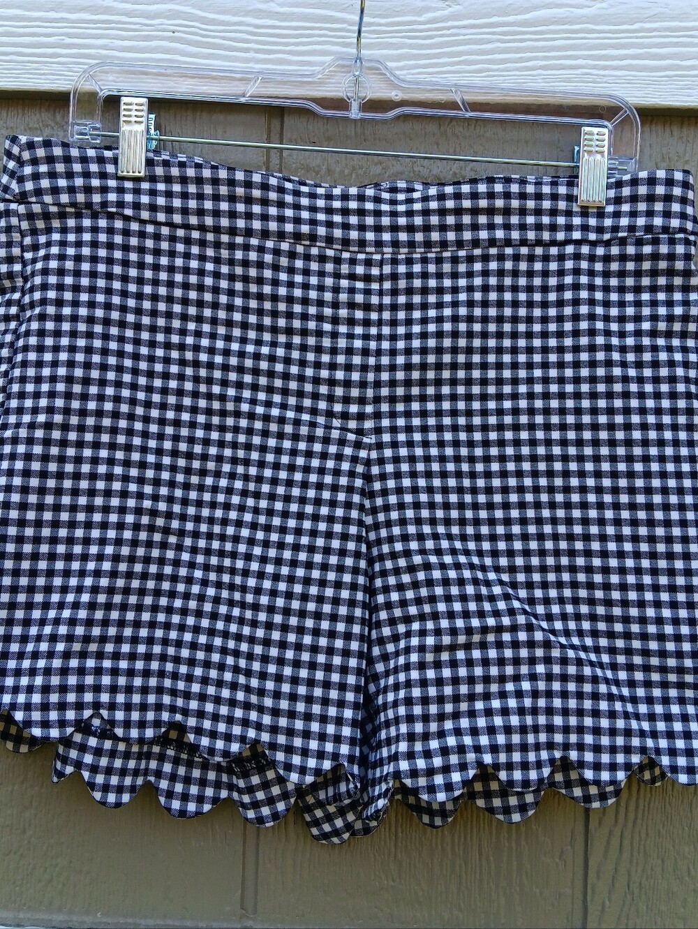 ZAC & RACHEL Black and White Gingham Checked Shorts With Scalloped Hem Size 12